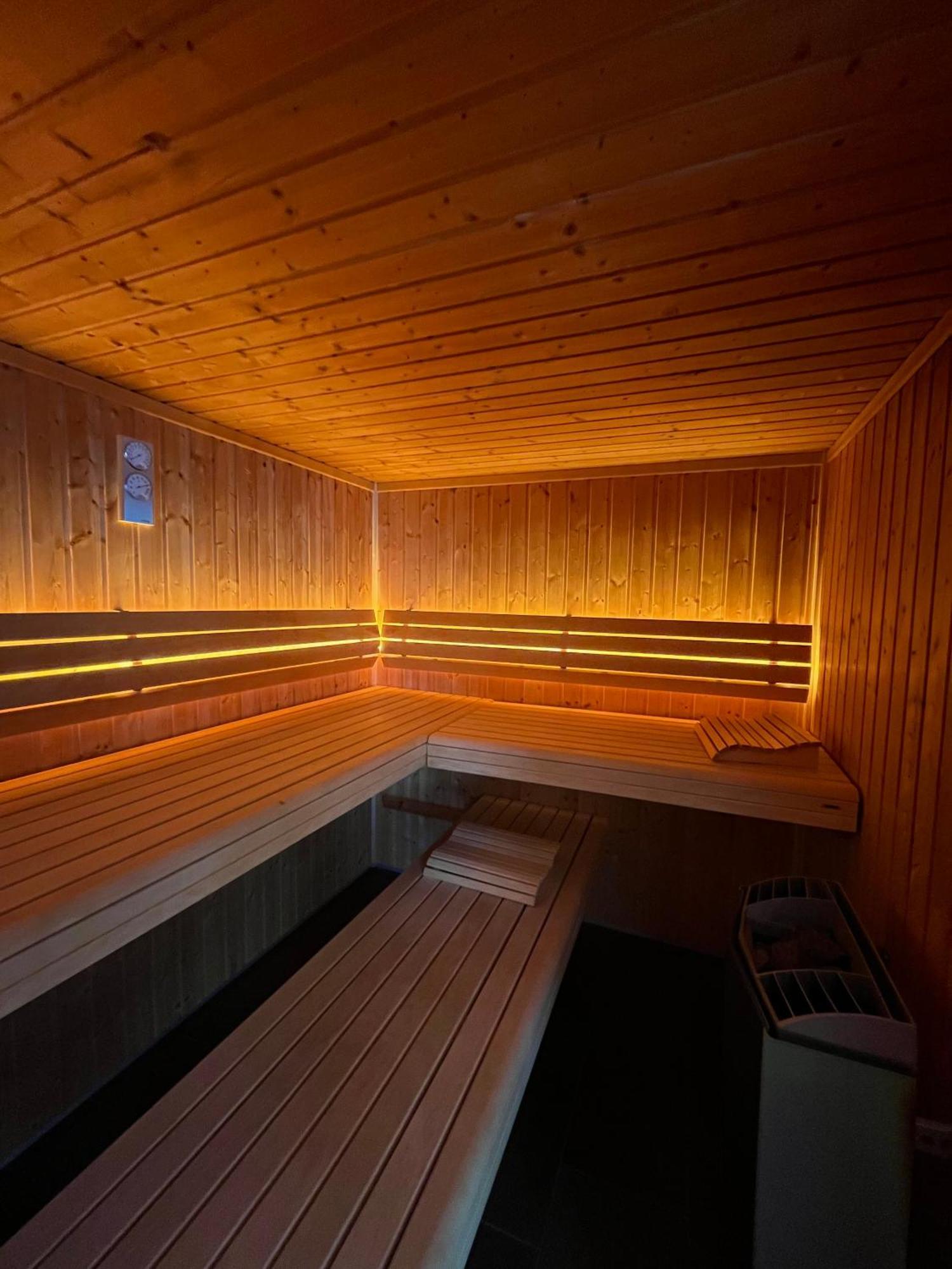 Waldhotel Fletschhorn Panoramic Retreat In Saas Fee Exterior photo